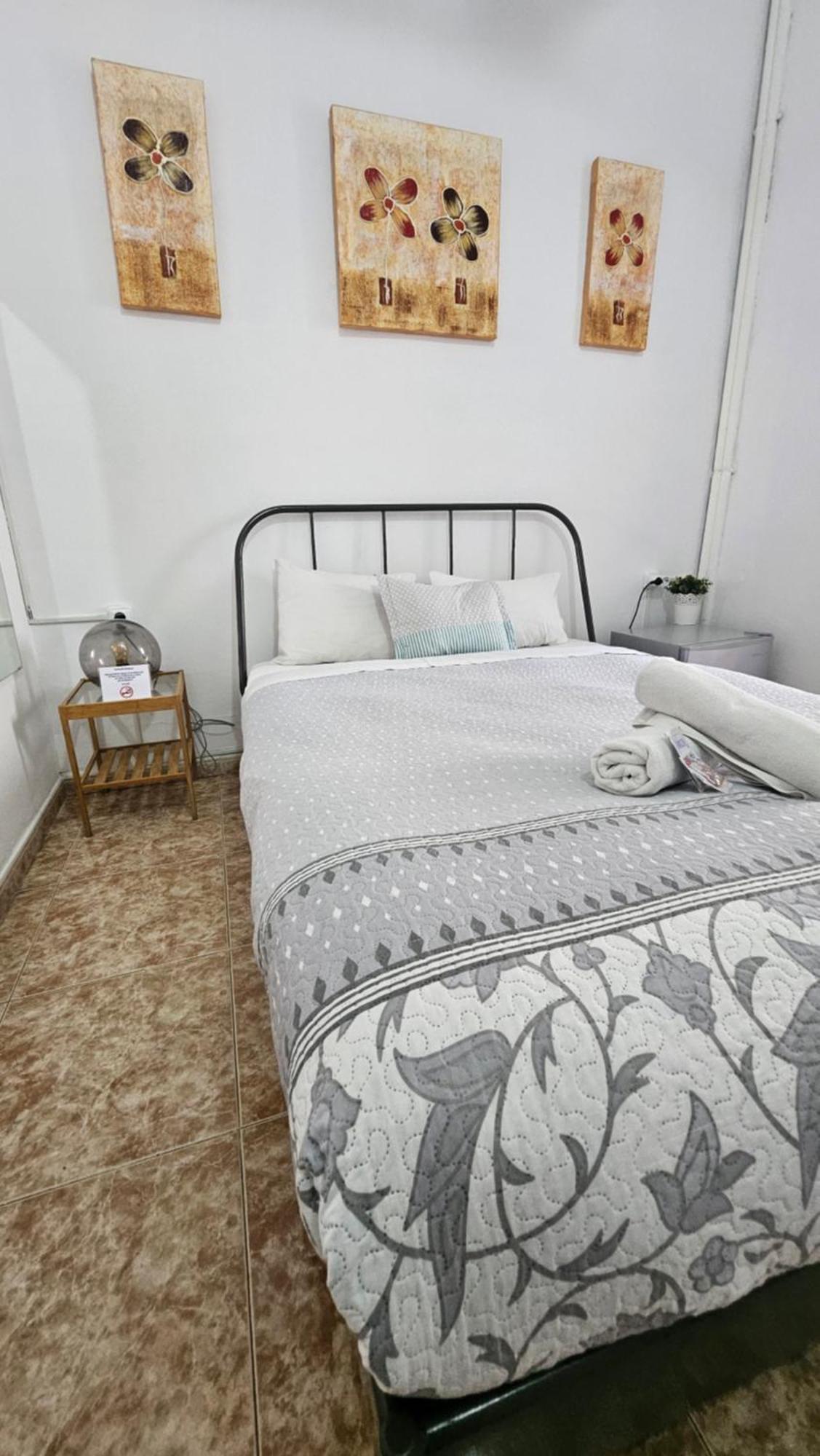 Youth Hostel - Central And Basic Drassanes Βαρκελώνη Εξωτερικό φωτογραφία