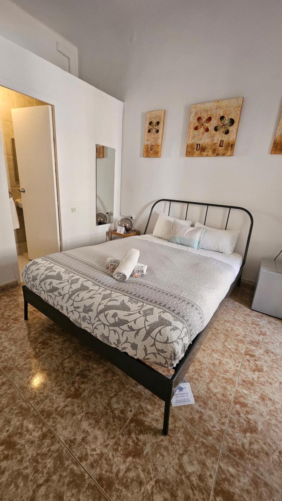 Youth Hostel - Central And Basic Drassanes Βαρκελώνη Εξωτερικό φωτογραφία