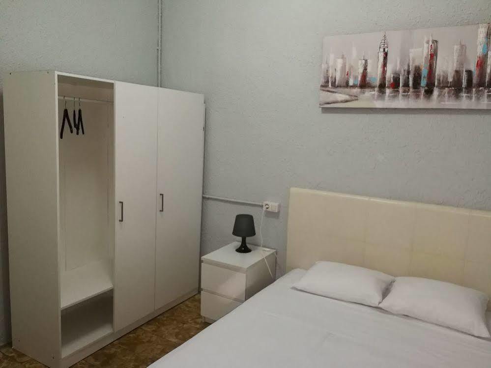 Youth Hostel - Central And Basic Drassanes Βαρκελώνη Εξωτερικό φωτογραφία