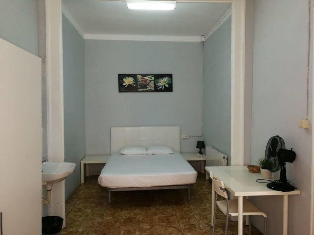 Youth Hostel - Central And Basic Drassanes Βαρκελώνη Εξωτερικό φωτογραφία